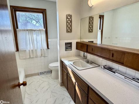 424 22nd Street SW Mason City IA 50401