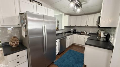 1453 3rd Street SE Mason City IA 50401