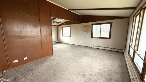 4011 Orchid Avenue Kensett IA 50448