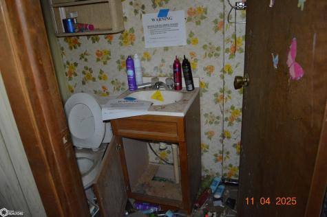 725 N 10th Street Forest City IA 50436