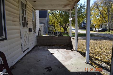 725 N 10th Street Forest City IA 50436