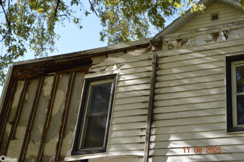 725 N 10th Street Forest City IA 50436