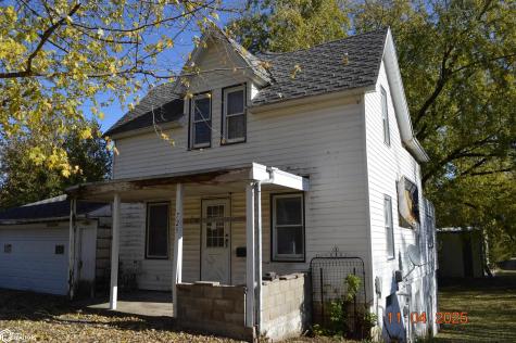 725 N 10th Street Forest City IA 50436