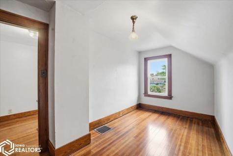 619 Polk Street Iowa Falls IA 50126