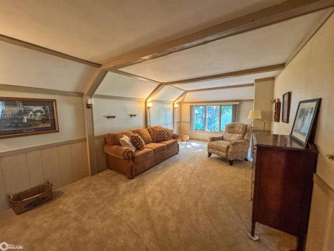 114 7th Street SE Hampton IA 50441