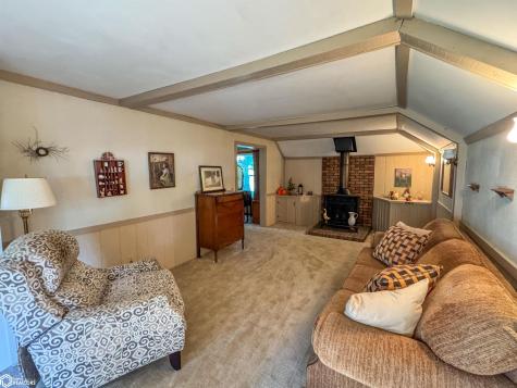 114 7th Street SE Hampton IA 50441