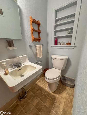 114 7th Street SE Hampton IA 50441