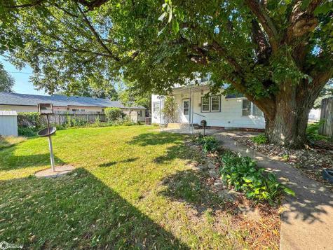 114 7th Street SE Hampton IA 50441