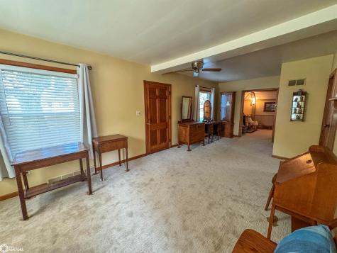 114 7th Street SE Hampton IA 50441