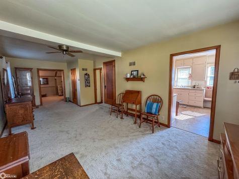 114 7th Street SE Hampton IA 50441