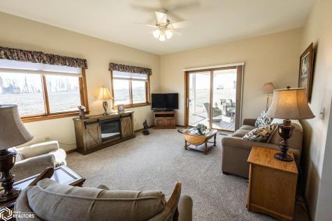 112 Coventry Court Clear Lake IA 50428