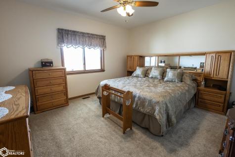112 Coventry Court Clear Lake IA 50428
