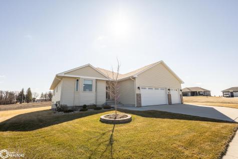 112 Coventry Court Clear Lake IA 50428