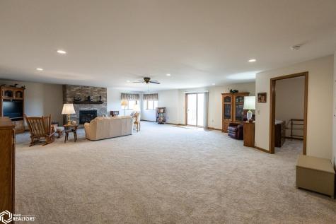 112 Coventry Court Clear Lake IA 50428