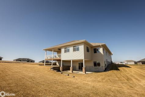 112 Coventry Court Clear Lake IA 50428