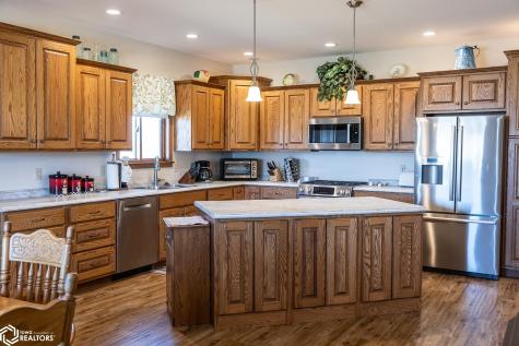 112 Coventry Court Clear Lake IA 50428