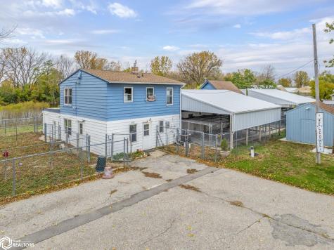 815 N 40th Street Clear Lake IA 50428