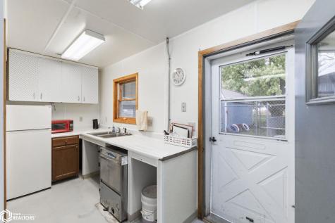 815 N 40th Street Clear Lake IA 50428