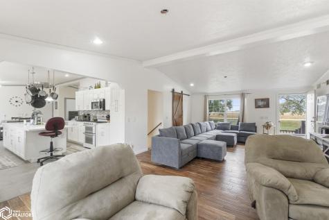 815 N 40th Street Clear Lake IA 50428