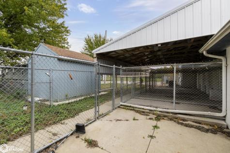815 N 40th Street Clear Lake IA 50428