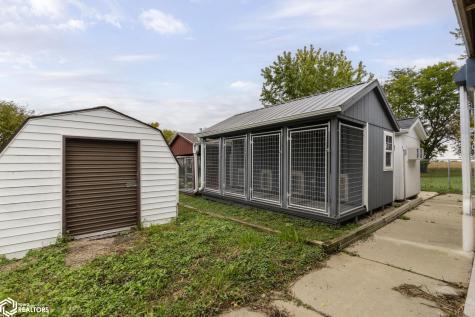 815 N 40th Street Clear Lake IA 50428