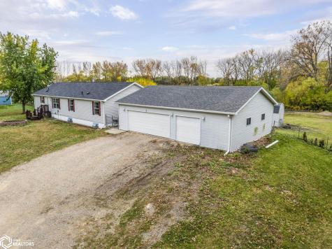 815 N 40th Street Clear Lake IA 50428