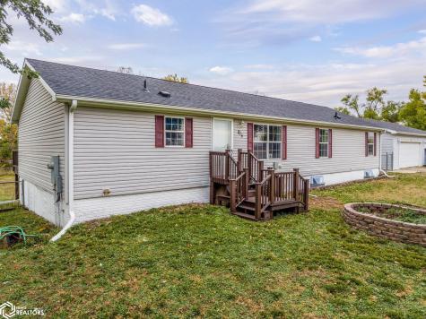 815 N 40th Street Clear Lake IA 50428