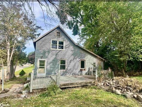 215 N 10th Street Forest City IA 50436