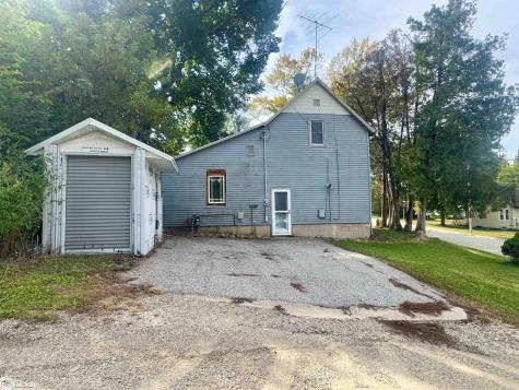 215 N 10th Street Forest City IA 50436