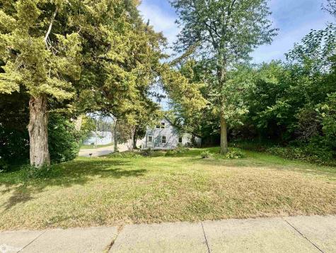 215 N 10th Street Forest City IA 50436