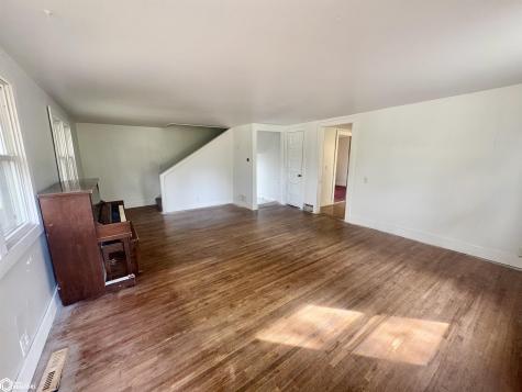 215 N 10th Street Forest City IA 50436