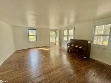 215 N 10th Street Forest City IA 50436