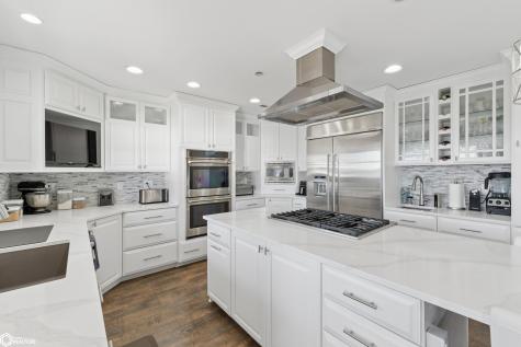 3609 N Shore Drive Clear Lake IA 50428
