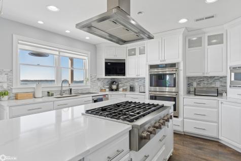3609 N Shore Drive Clear Lake IA 50428