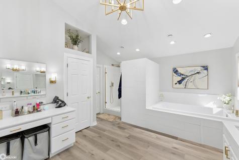 3609 N Shore Drive Clear Lake IA 50428