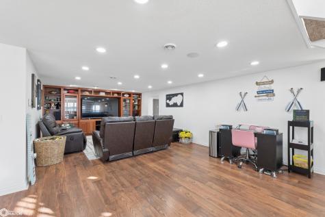 3609 N Shore Drive Clear Lake IA 50428