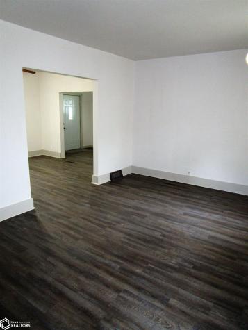 1406 River Street Iowa Falls IA 50126