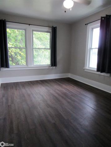 1406 River Street Iowa Falls IA 50126