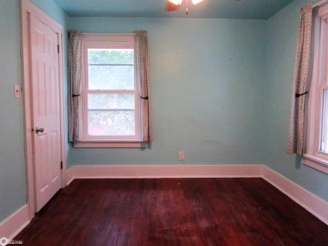 1406 River Street Iowa Falls IA 50126