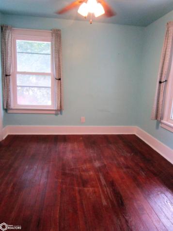 1406 River Street Iowa Falls IA 50126