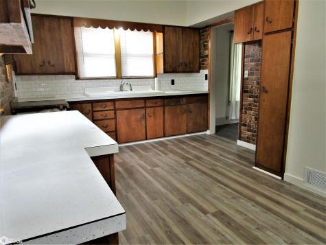 1406 River Street Iowa Falls IA 50126