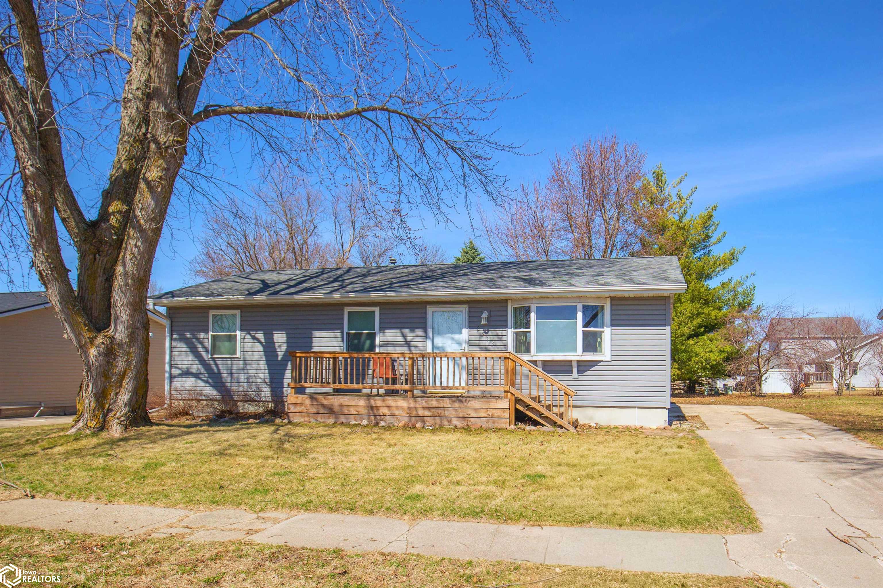 2313 E Spruce Street Algona IA 50511