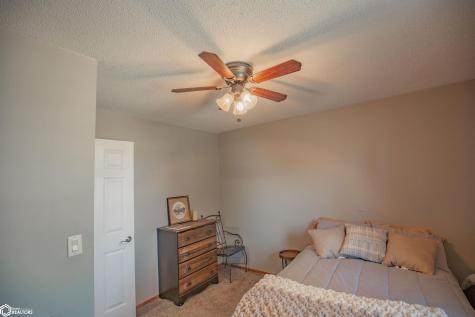 2313 E Spruce Street Algona IA 50511