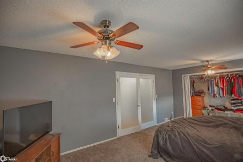 2313 E Spruce Street Algona IA 50511