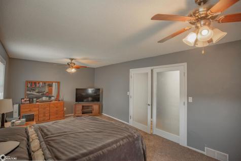 2313 E Spruce Street Algona IA 50511