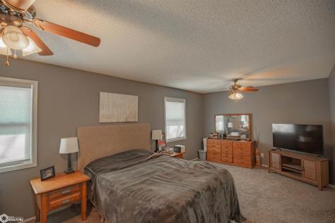 2313 E Spruce Street Algona IA 50511