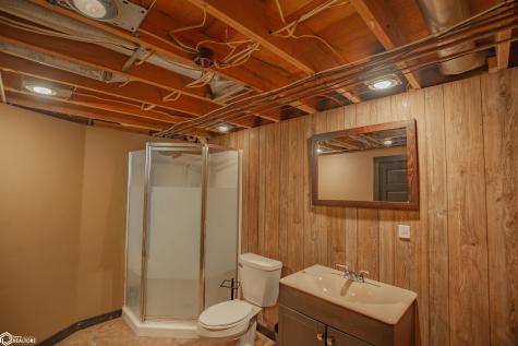 2313 E Spruce Street Algona IA 50511