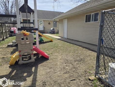 934 11th Street NE Mason City IA 50401