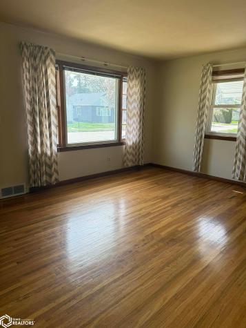 930 16th Street NE Mason City IA 50401