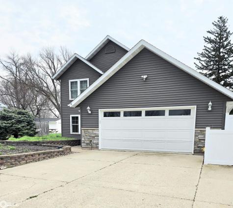 1345 Bush Avenue Garner IA 50438